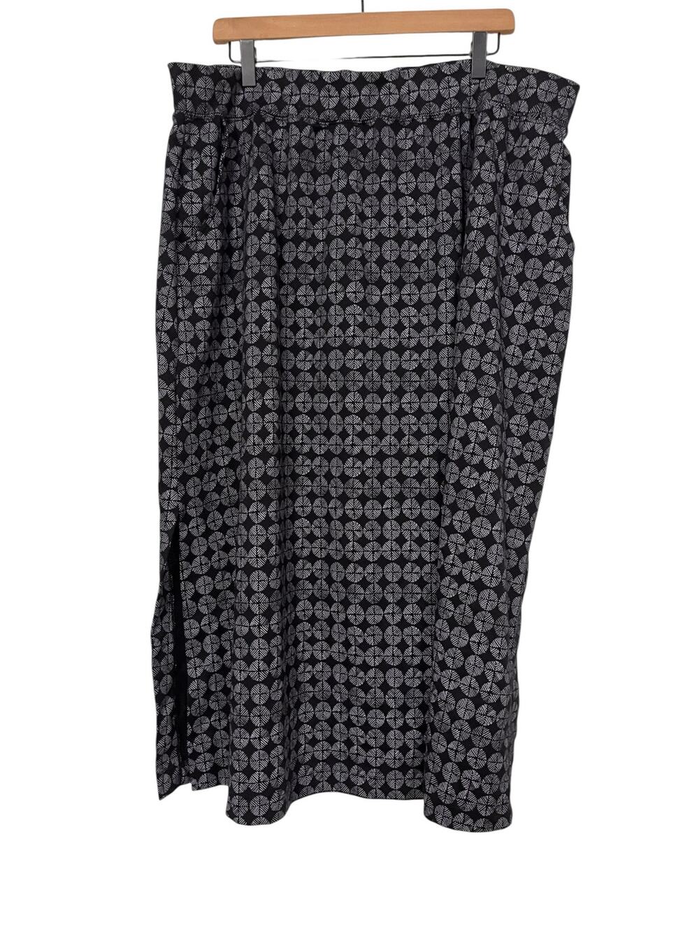 Woman Within Black Gray Geometric Modest Elastic Waist Maxi Skirt Size 1X 22/24